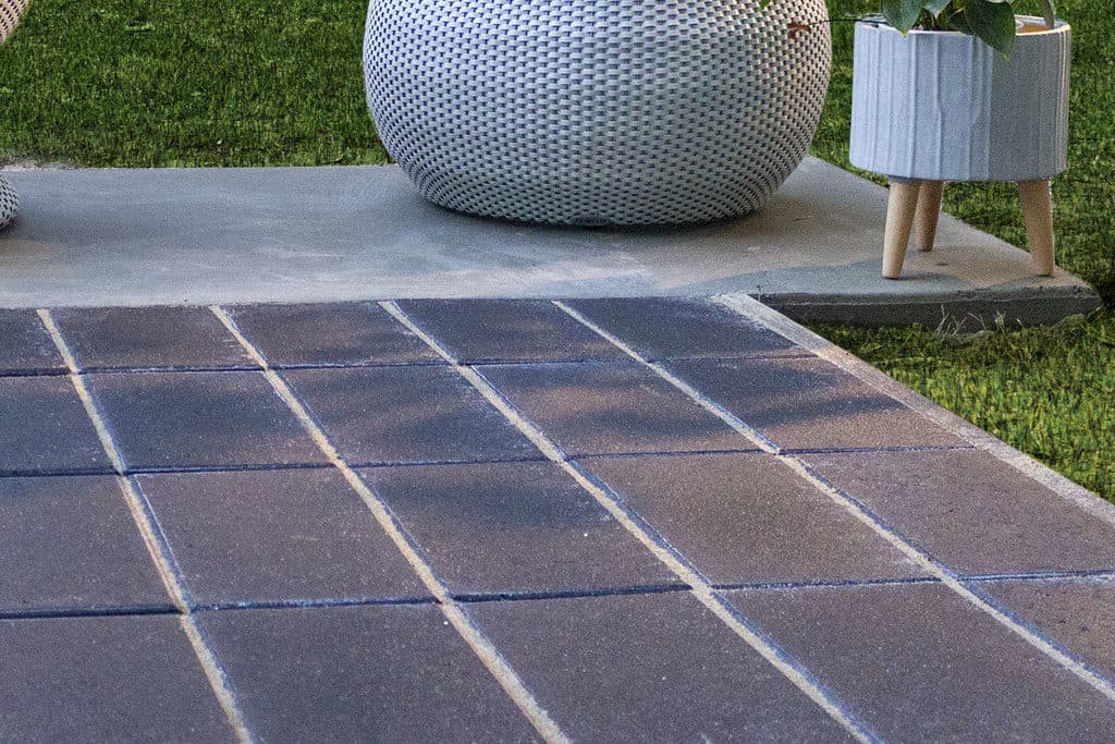 How to lay pavers